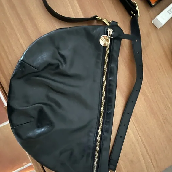 Clare V Grande Fanny - Picture 4 of 5